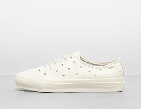 !AUTHENTIC VIB WHT/WHT/WH