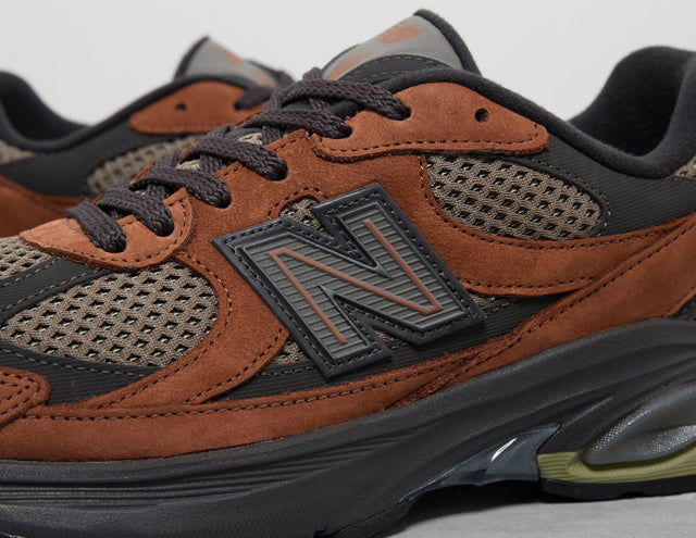 !2010 BWN/BLK/BWN