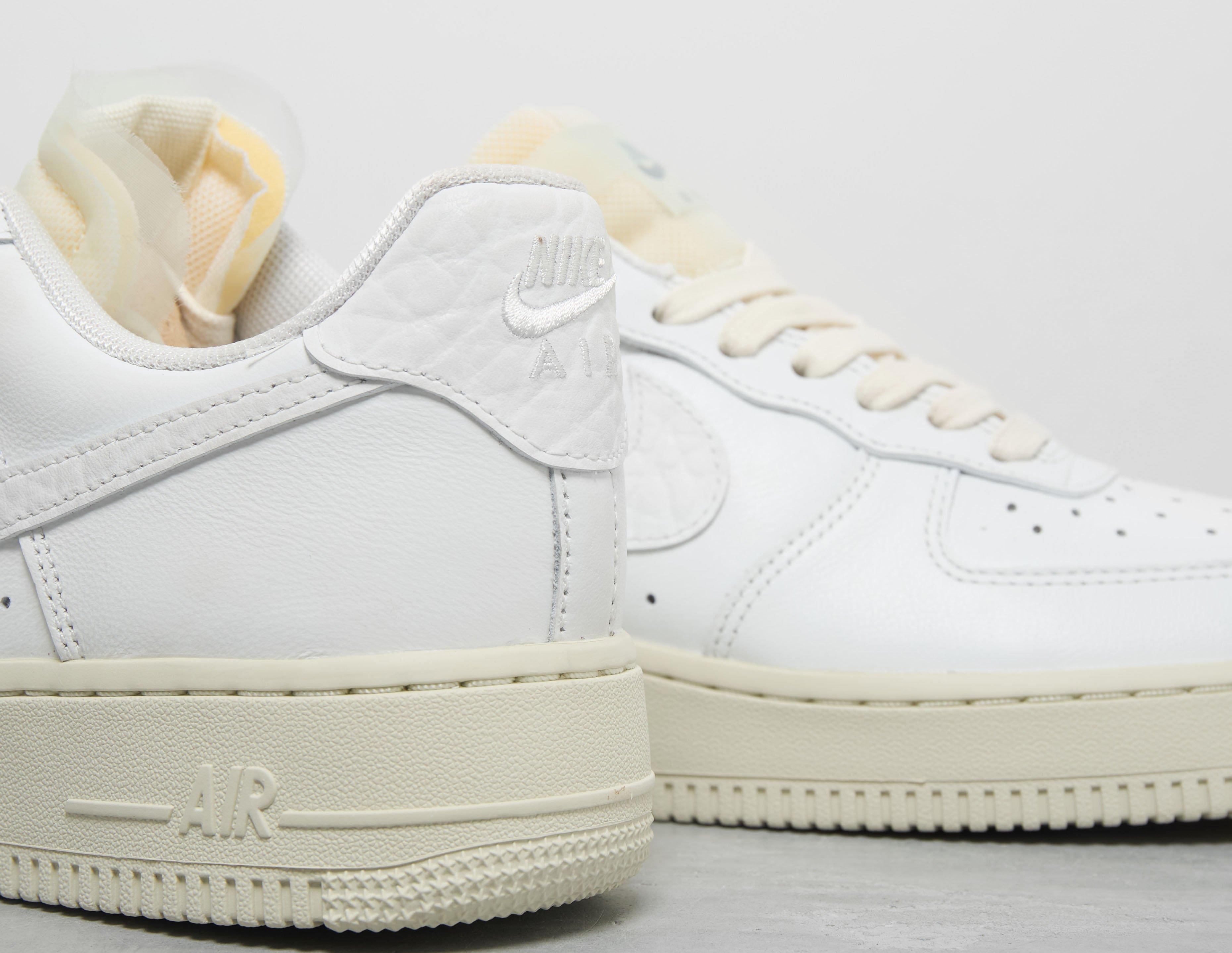 nike air force one dna white