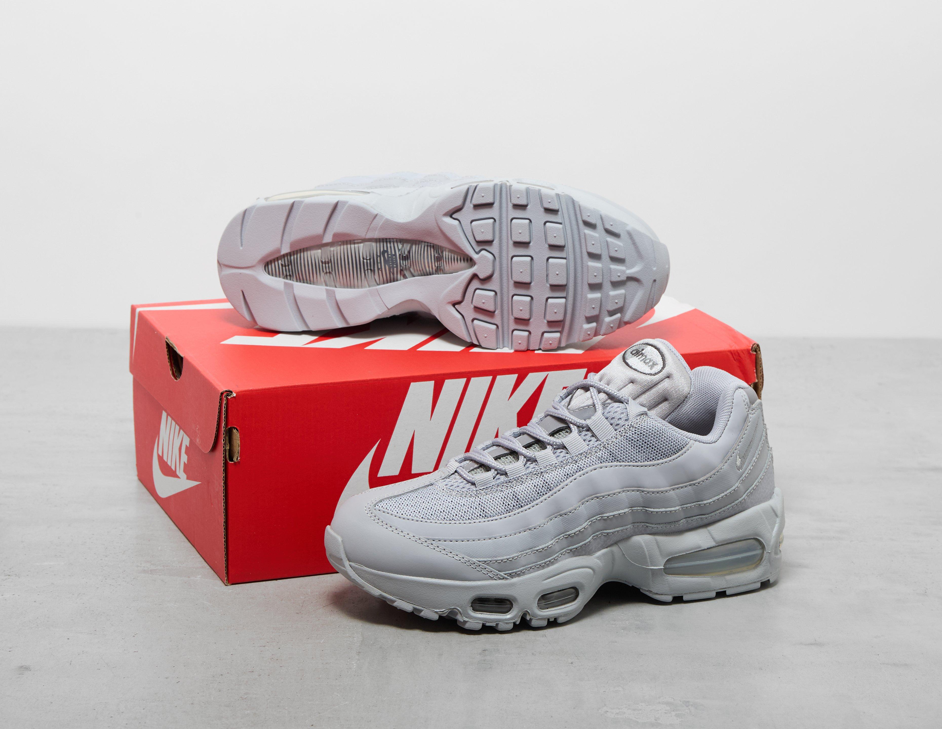 nike air max 95 silver