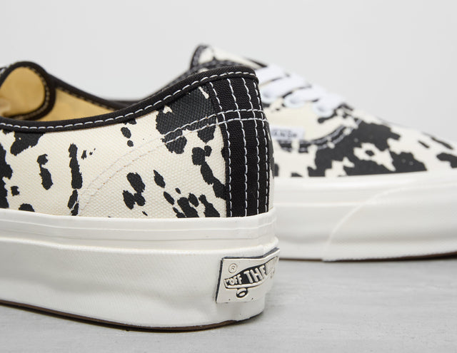 AUTH COW WHT/BLK