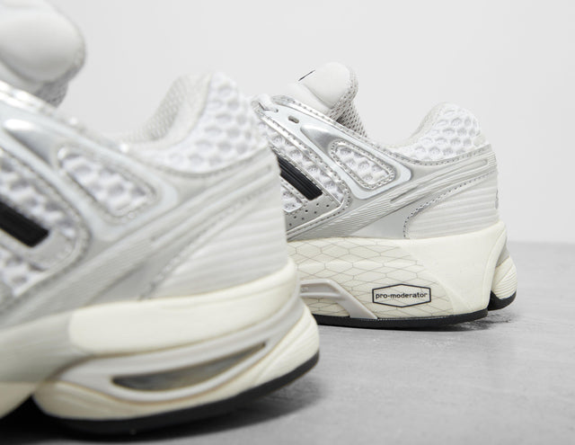 ADISTAR 5 WHT/BLK