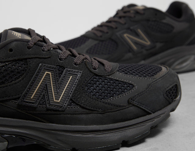 2010 BLK/BLK/GRY