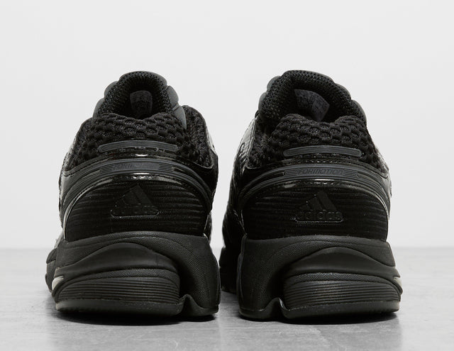 ADISTAR CNTRL 5 BLK/BLK