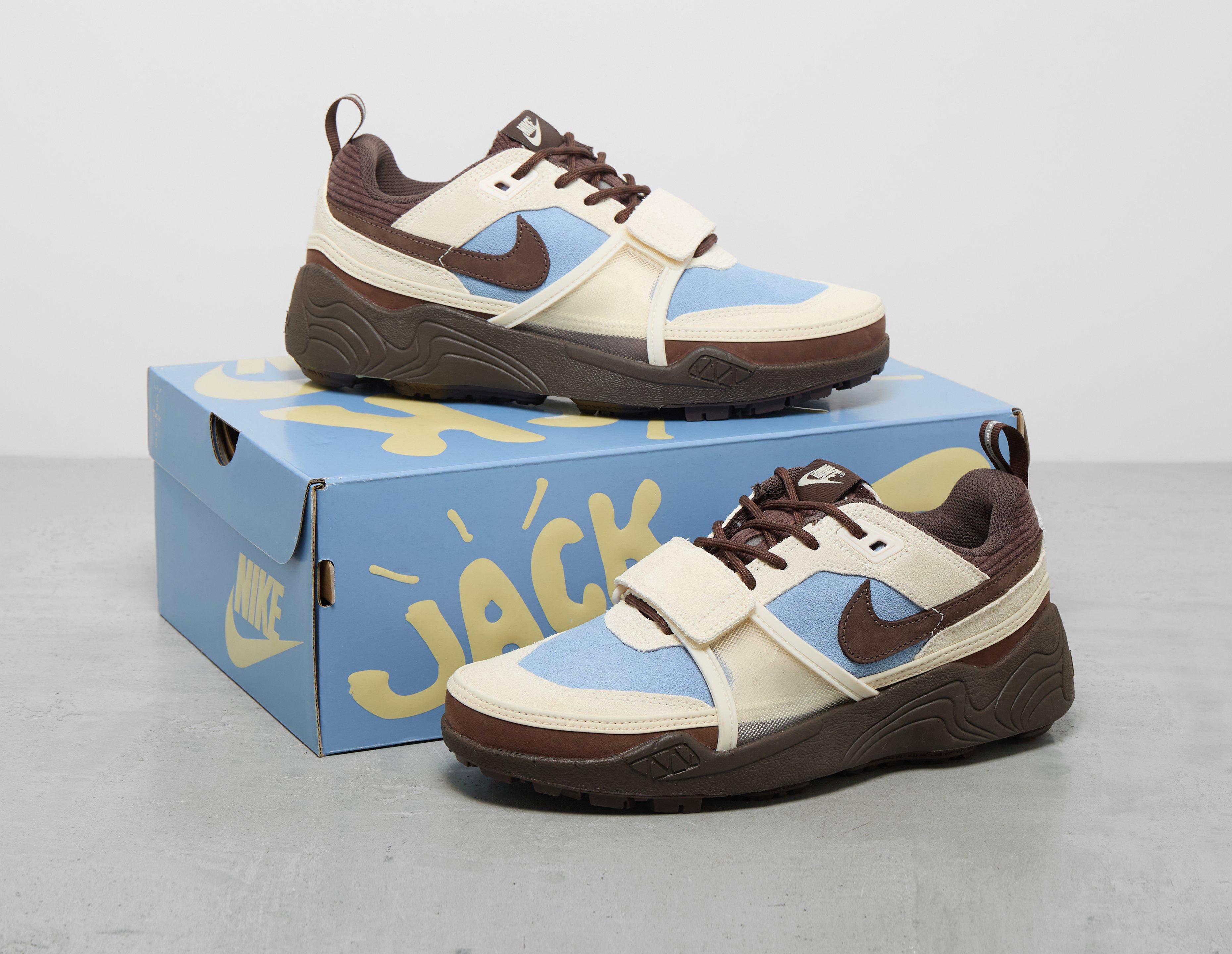 Brown Nike x Travis Scott Zoom Field Jaxx