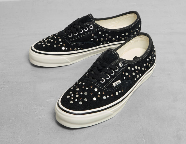 AUTHETIC BEADS BLK/.WHT