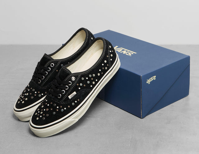 AUTHETIC BEADS BLK/.WHT