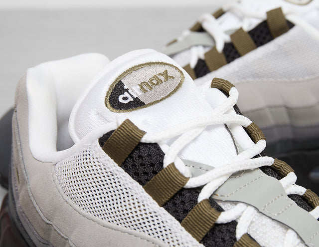 MAX 95 BLK/MED OLIVE