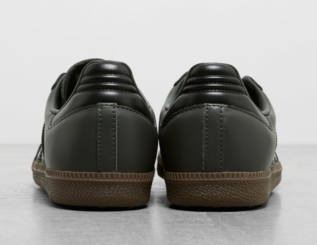 SAMBA STUD BLK/SIL/GUM
