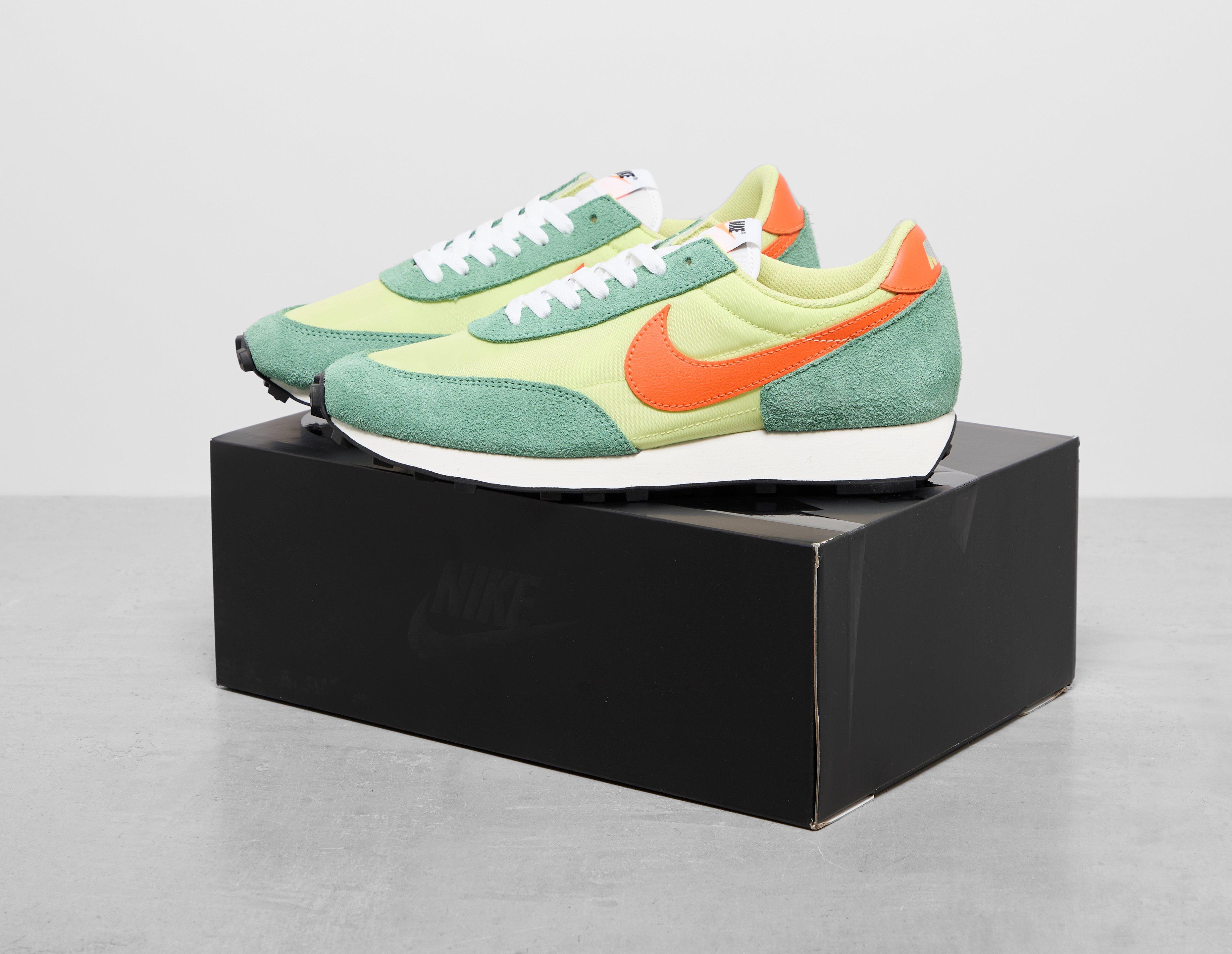 nike daybreak dames olive