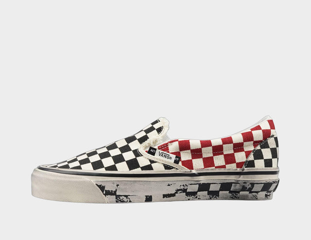 x Act Of Disagreement Slip On 98