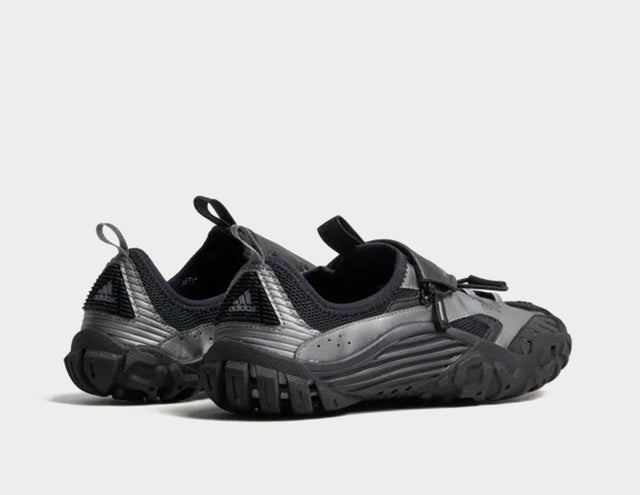 x Pharrell Williams Watermoc