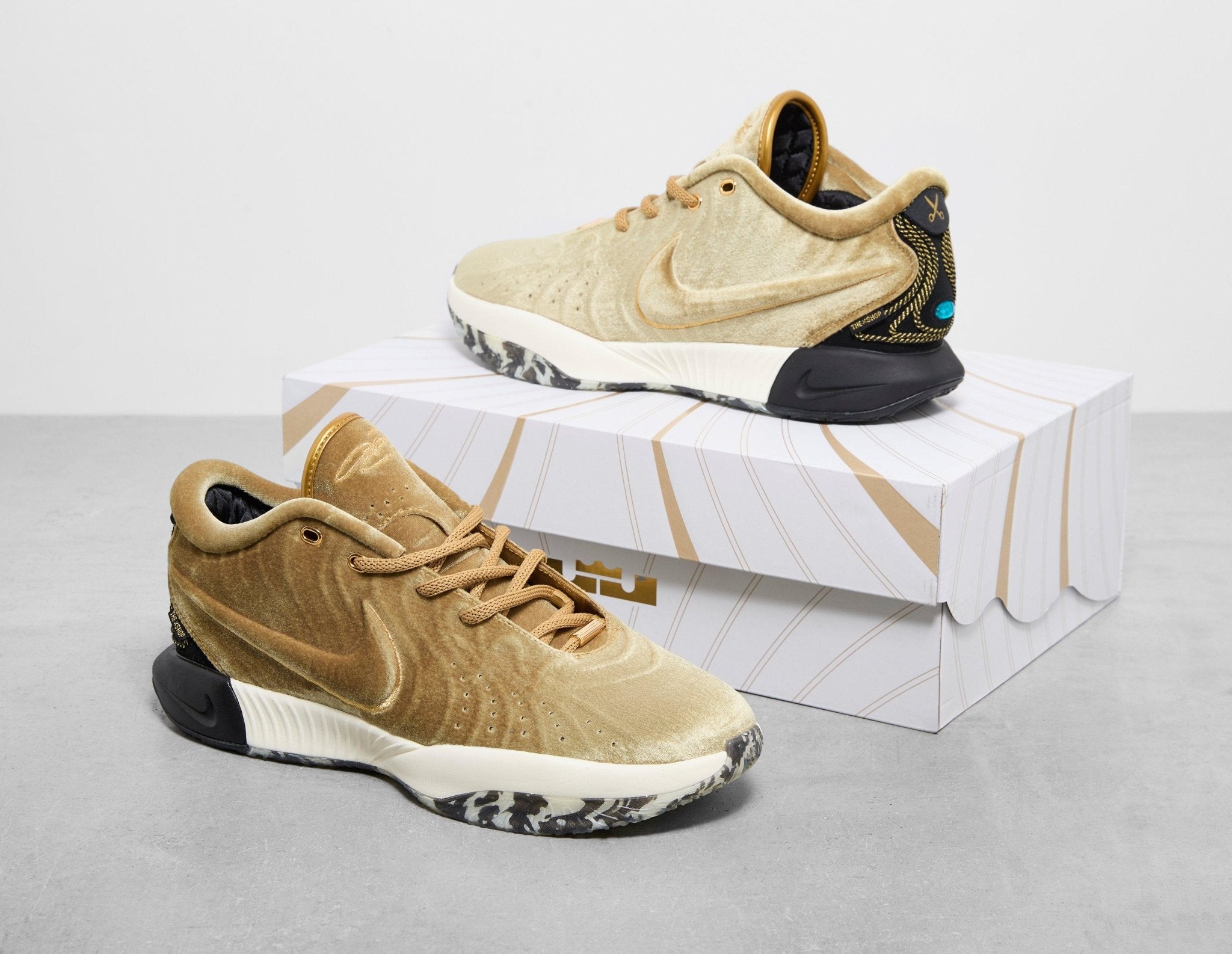 Brown Nike LeBron XXI | Footpatrol