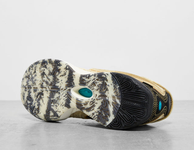 LeBron XXI - Men's Footwear