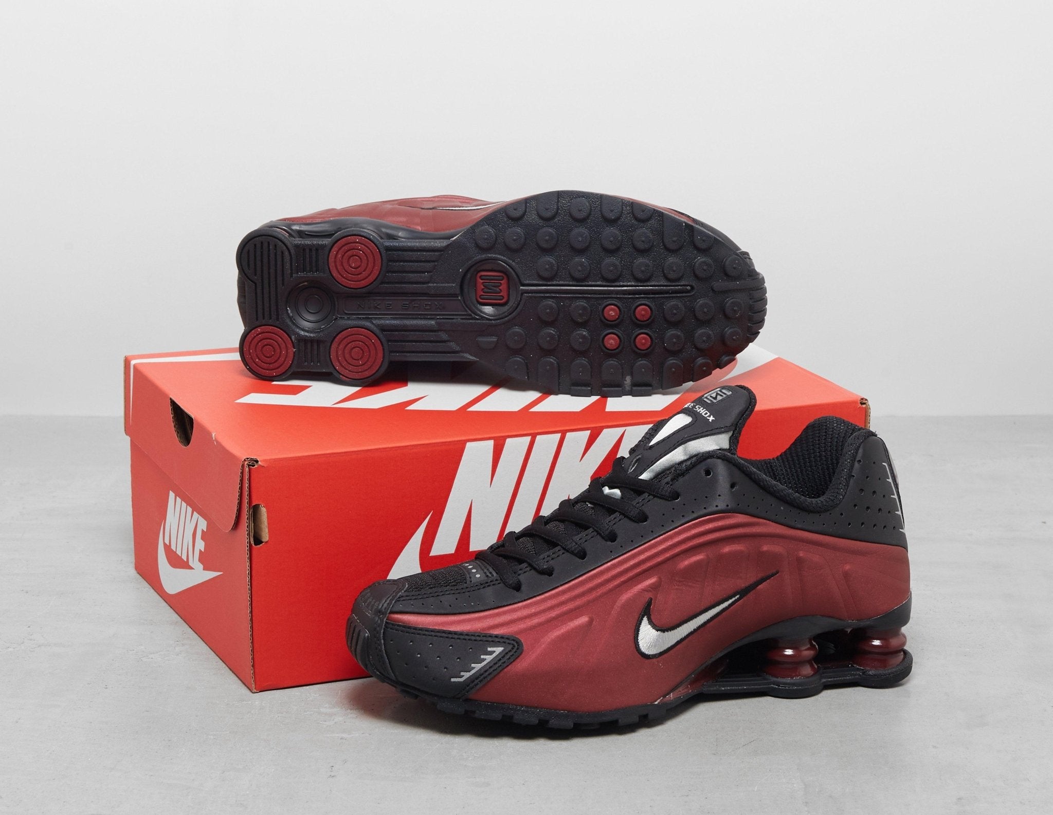 nike shox deliver red