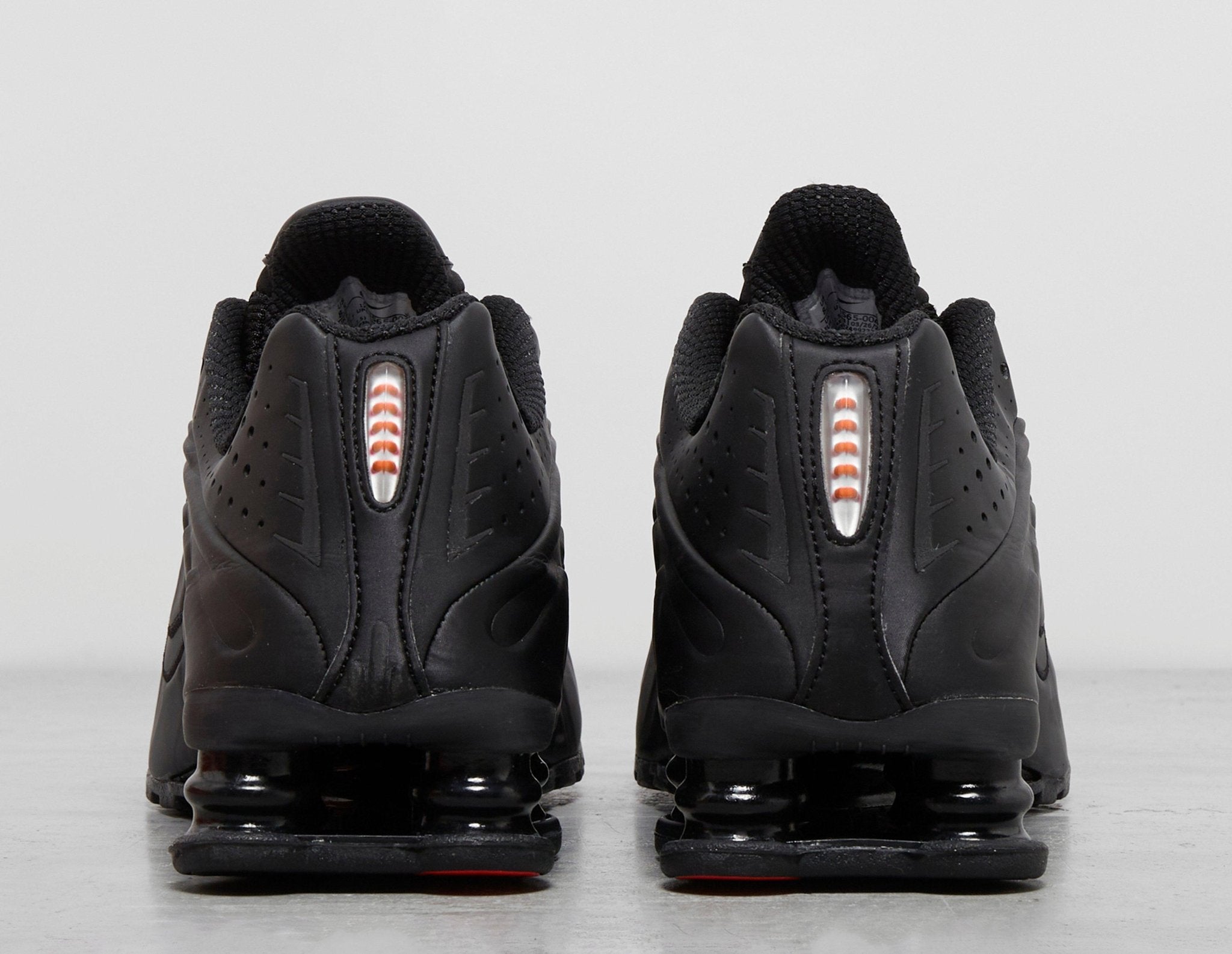 nike shox r4 casual