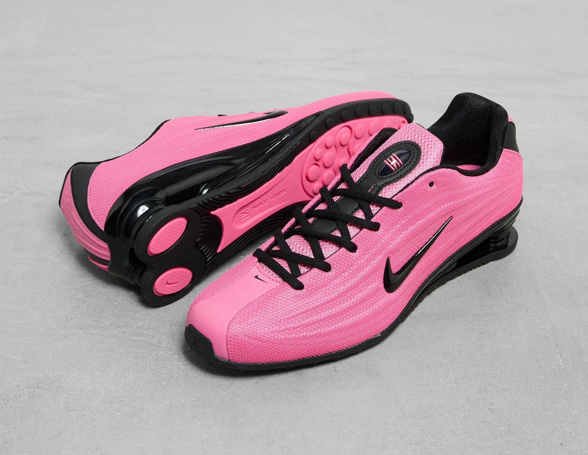 pink womens nike shox