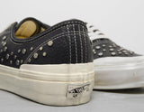 Studded Premium LX Authentic 44 - Men's Footwear
