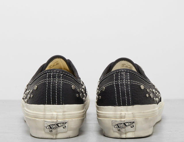 Studded Premium LX Authentic 44 - Men's Footwear