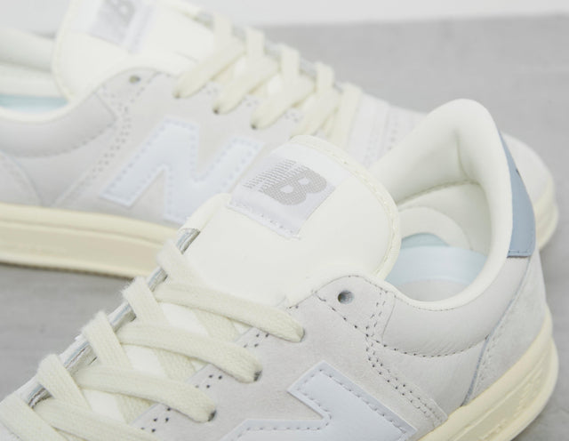 T500 Women's - Women's Footwear