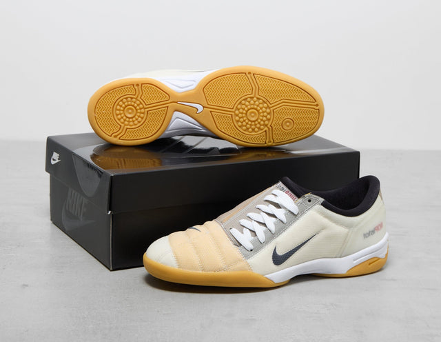 Total 90 - Men's Footwear