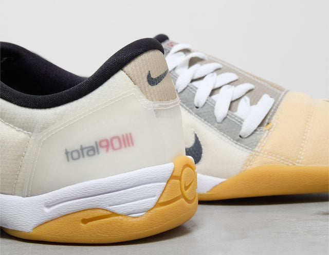 Total 90 - Men's Footwear