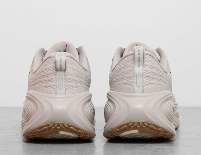 Vomero Plus - Men's Footwear