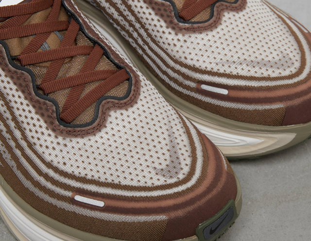 Vomero Plus - Men's Footwear