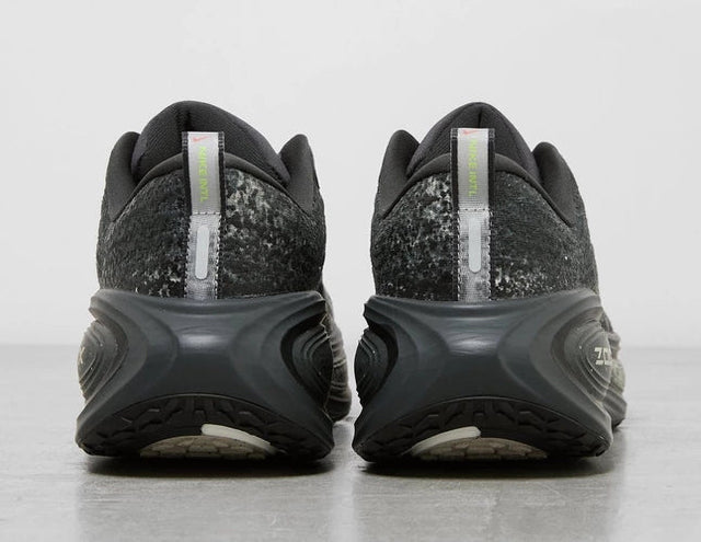 Vomero Plus NA22 - Men's Footwear