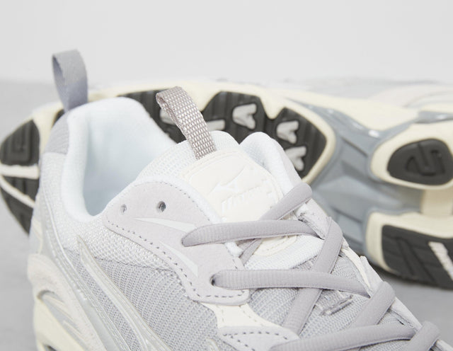 Wave Rider 10 - Men's Footwear