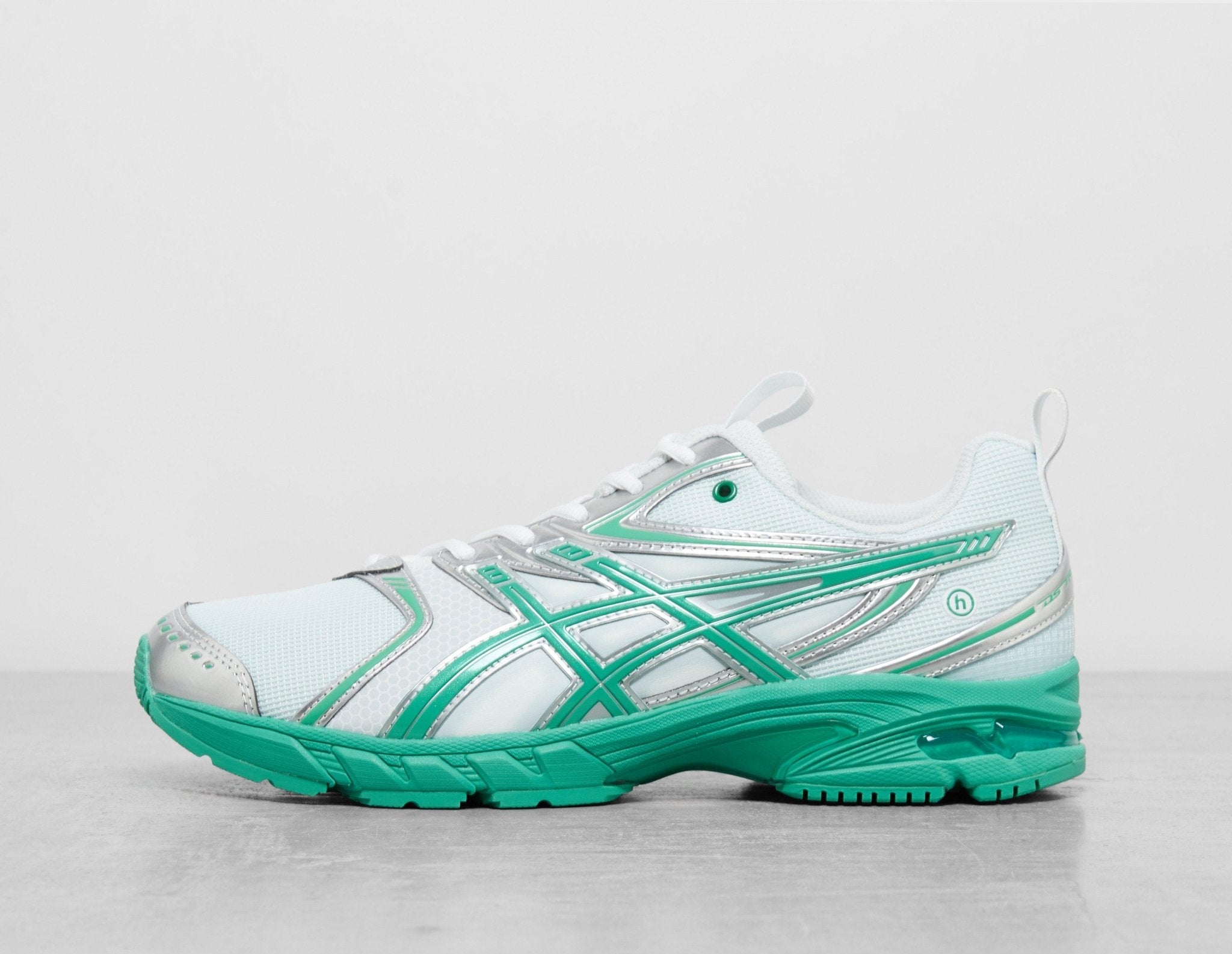 White ASICS x HIDDEN.NY GEL-DS TRAINER 14