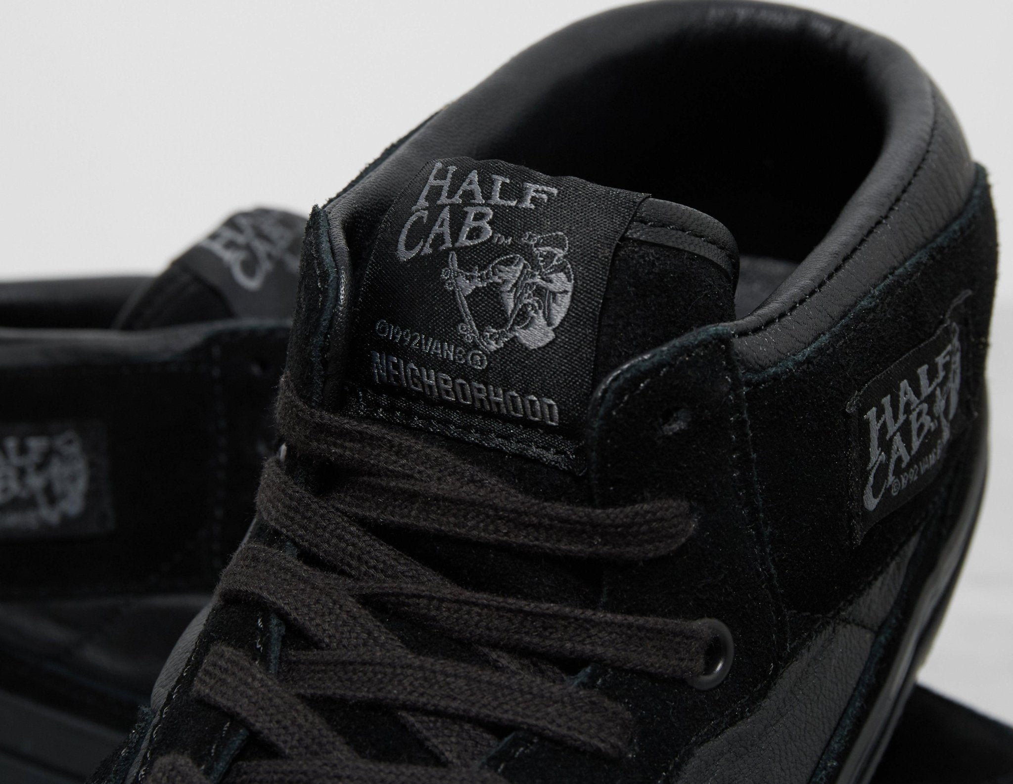 Black Vans x Neighbourhood OTW Half Cab 33