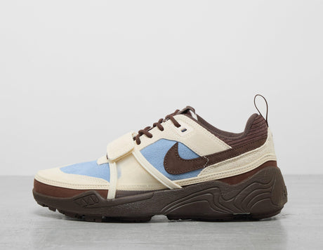 x Travis Scott Zoom Field Jaxx Women's - Women's Footwear
